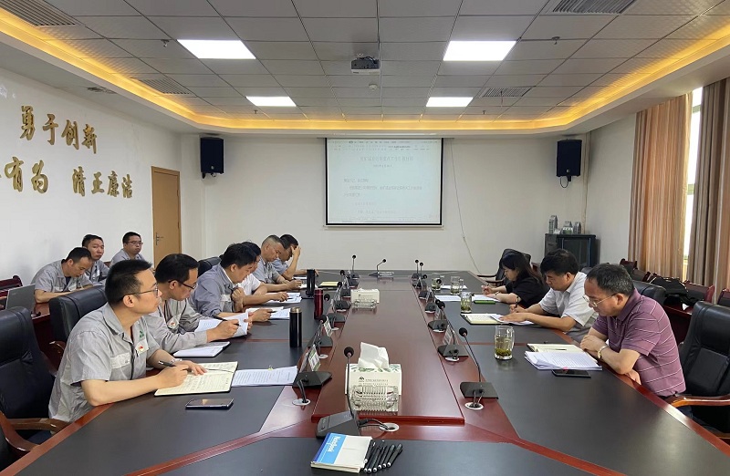 集團公司黨委書記董事長趙震海一行到公司進行調研 - 副本.jpg